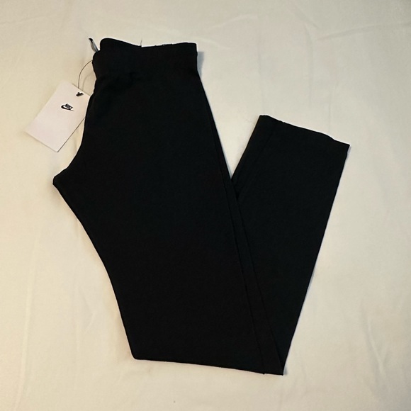 Nike Girls Leggings - Picture 2 of 4